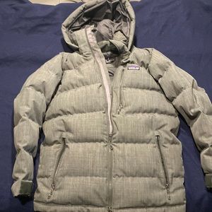 Patagonia mens puff coat great shape.. used only a few times